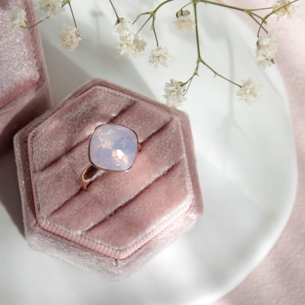 Anello "Délice" rosa opal water