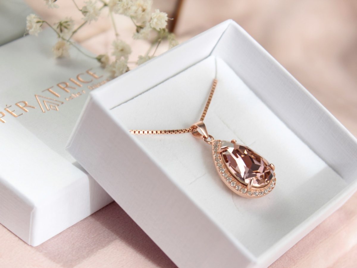 collana Goutte Royale vintage rose pagina dei contatti