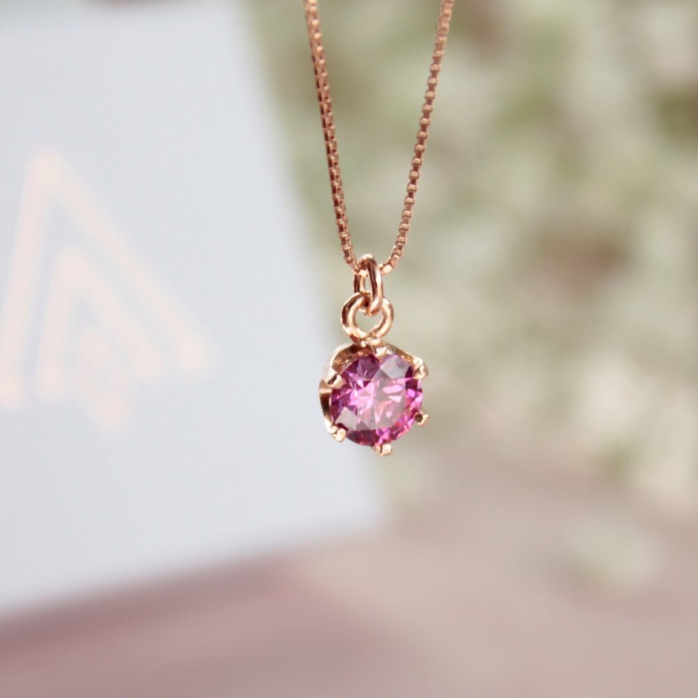 Collana "Lumière" rosa scuro